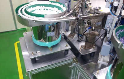 의료기기 부품 자동 정렬공급기